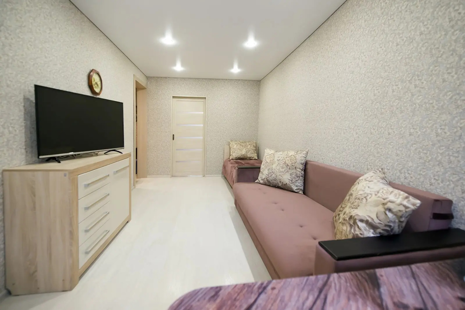 Квартира на Яшина 40 НаСутки35