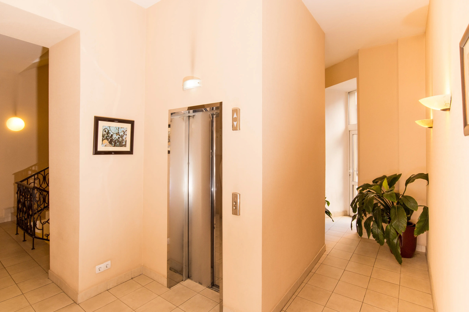 Апартаменты Senator Victory Square