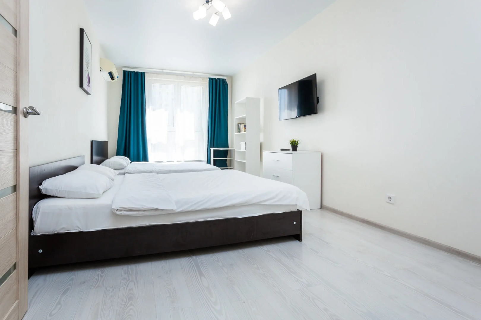 Квартира вместительная в самом центре города с парковкой