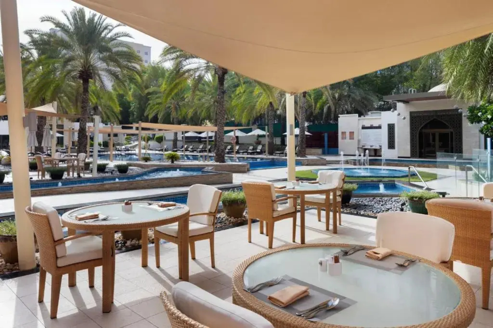 Отель Sheraton Oman