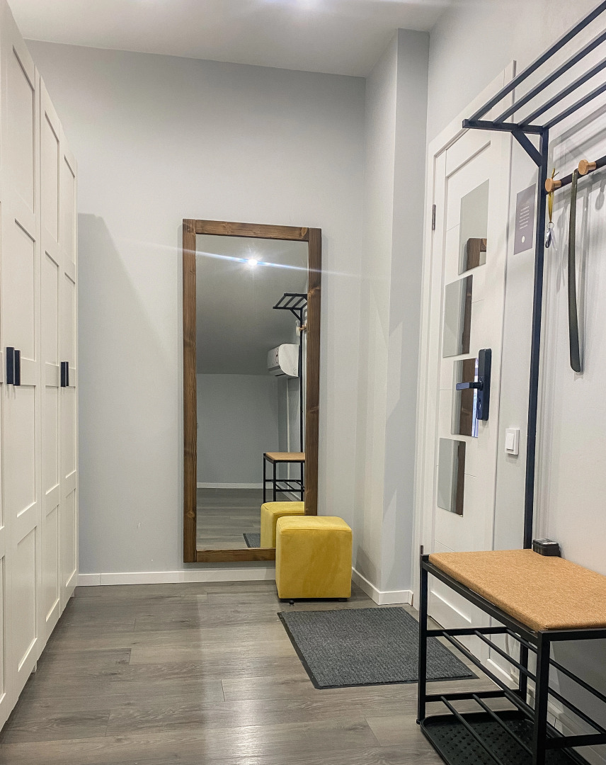 Квартира С Панорамным Видом на Озеро и Горы