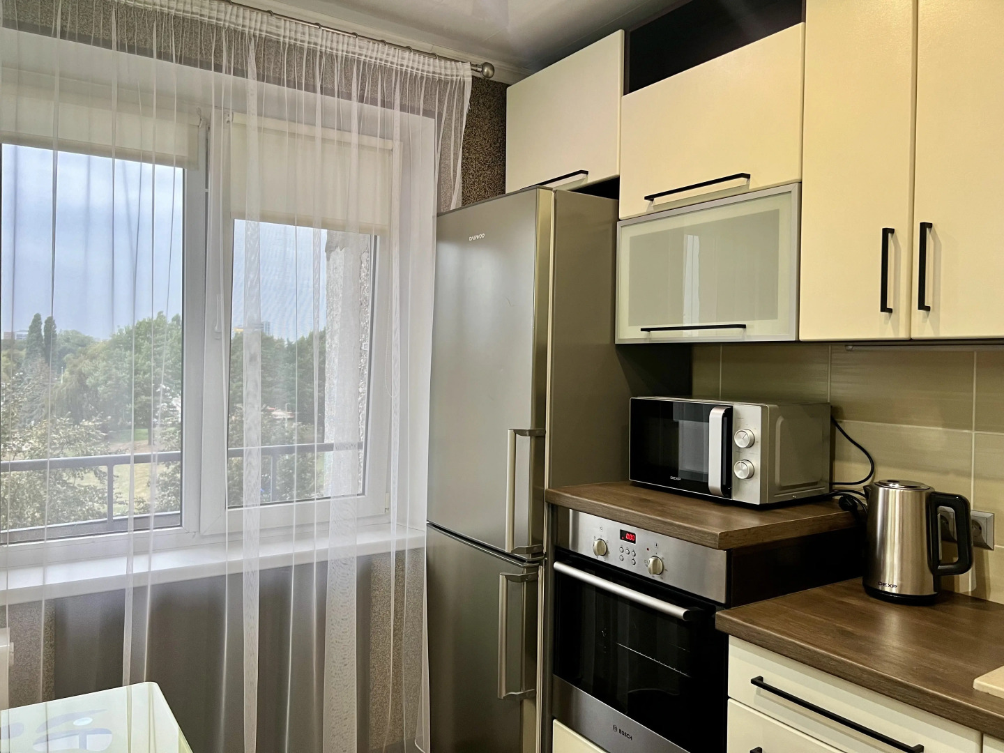 Квартира 2-комнатная Zoya-Apart у острова Канта с видом на реку и Кафедральный собор