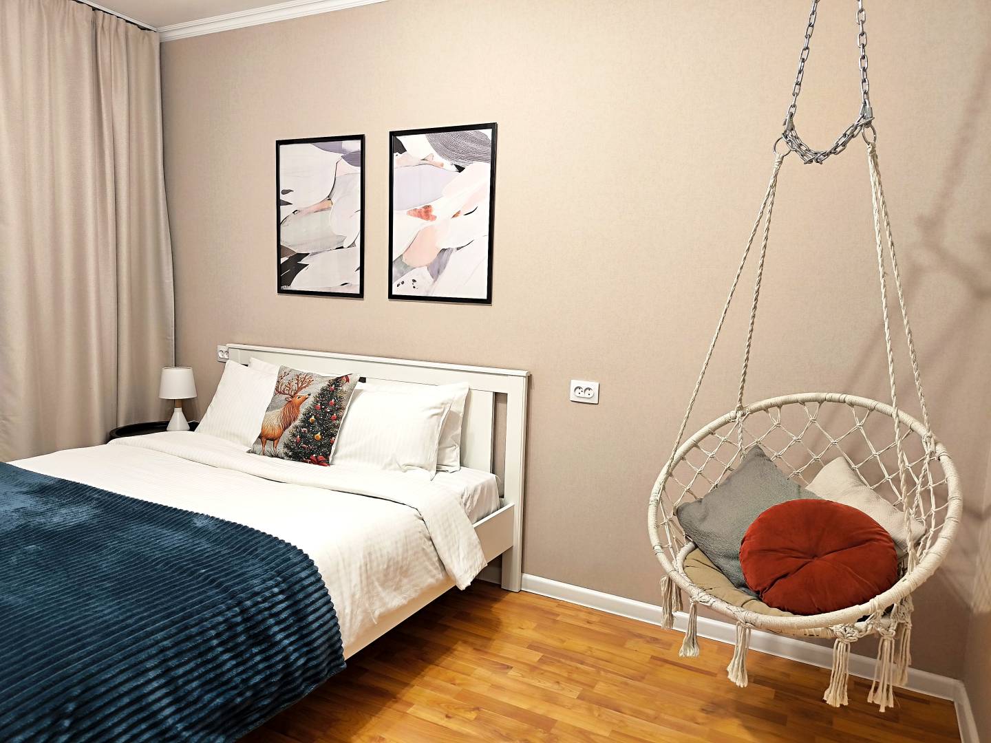 Квартира Солнечная Двухкомнатная с Видом на Город