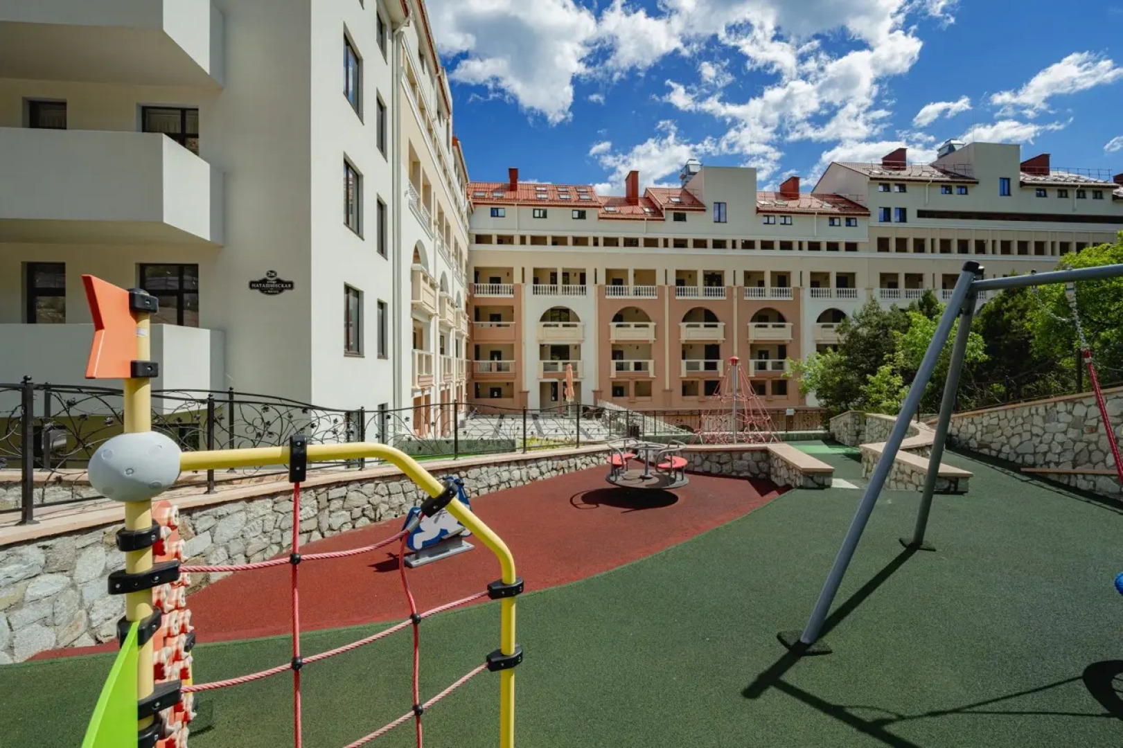 Квартира Двухкомнатная квартира с балконом в комфортном ЖК Монако