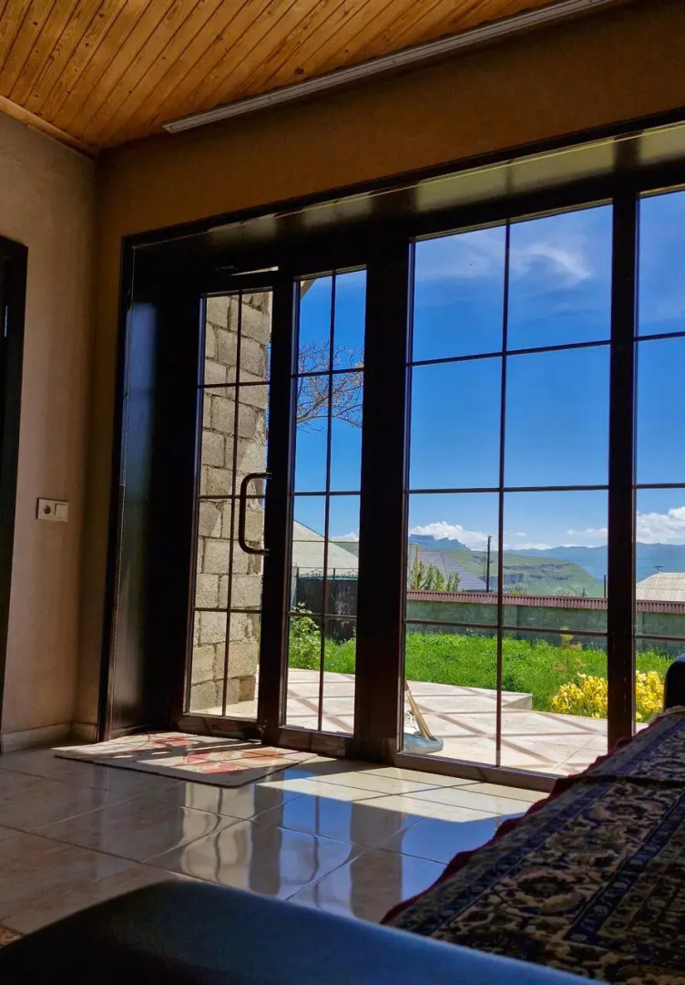 Гостевой Дом House In The Mountains