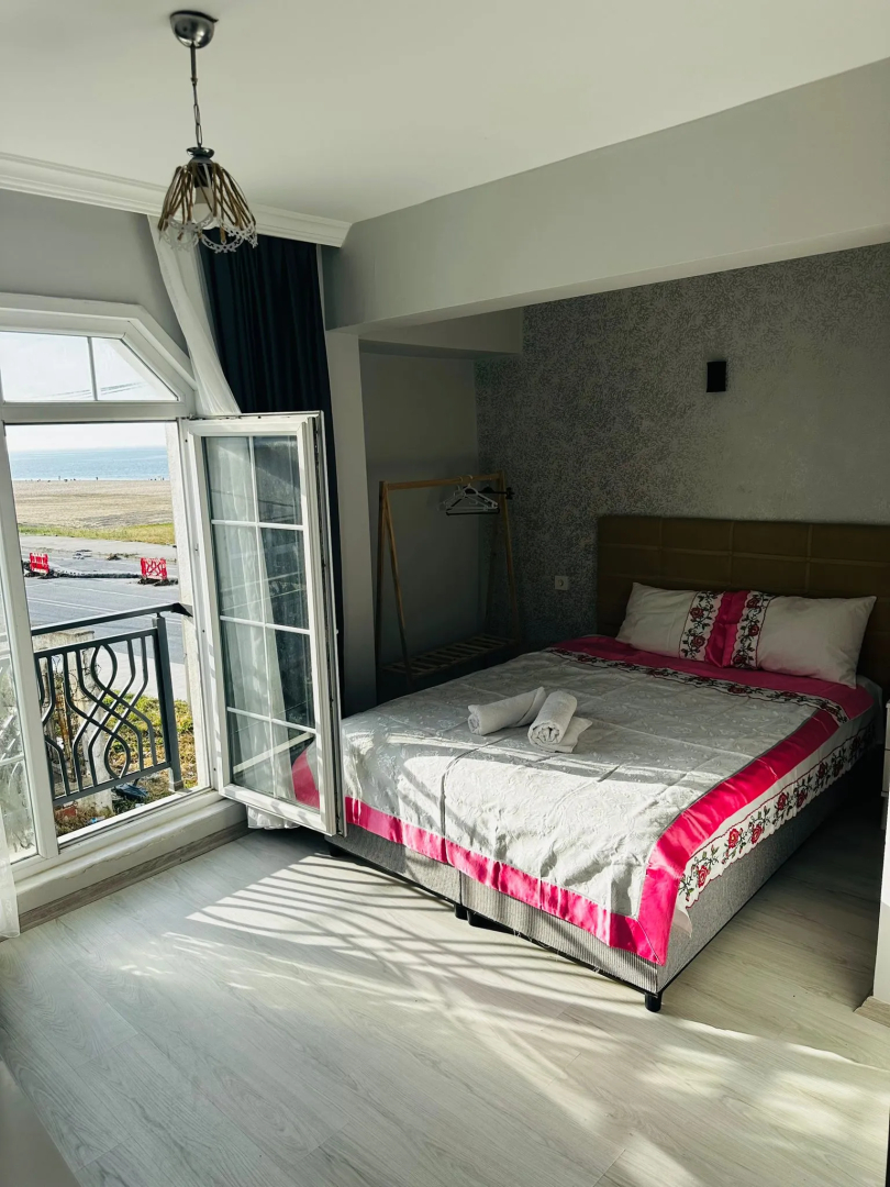 Отель Airport Black Sea Hotel & Restaurant
