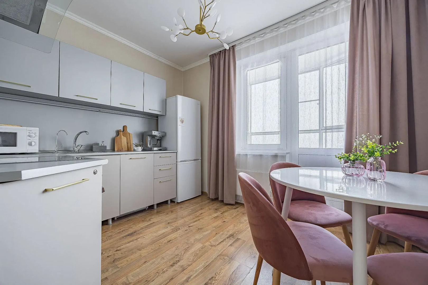 Апартаменты на Карла Маркса 62, с видом на Волгу. м.Стрелка. Сова-Дом