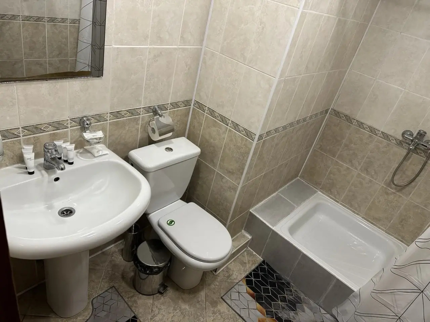 Апартаменты Уютные на озере Еловое