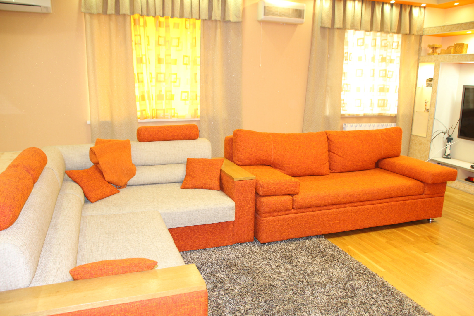 Апартаменты Веселая студия "Оранжевое настроение"