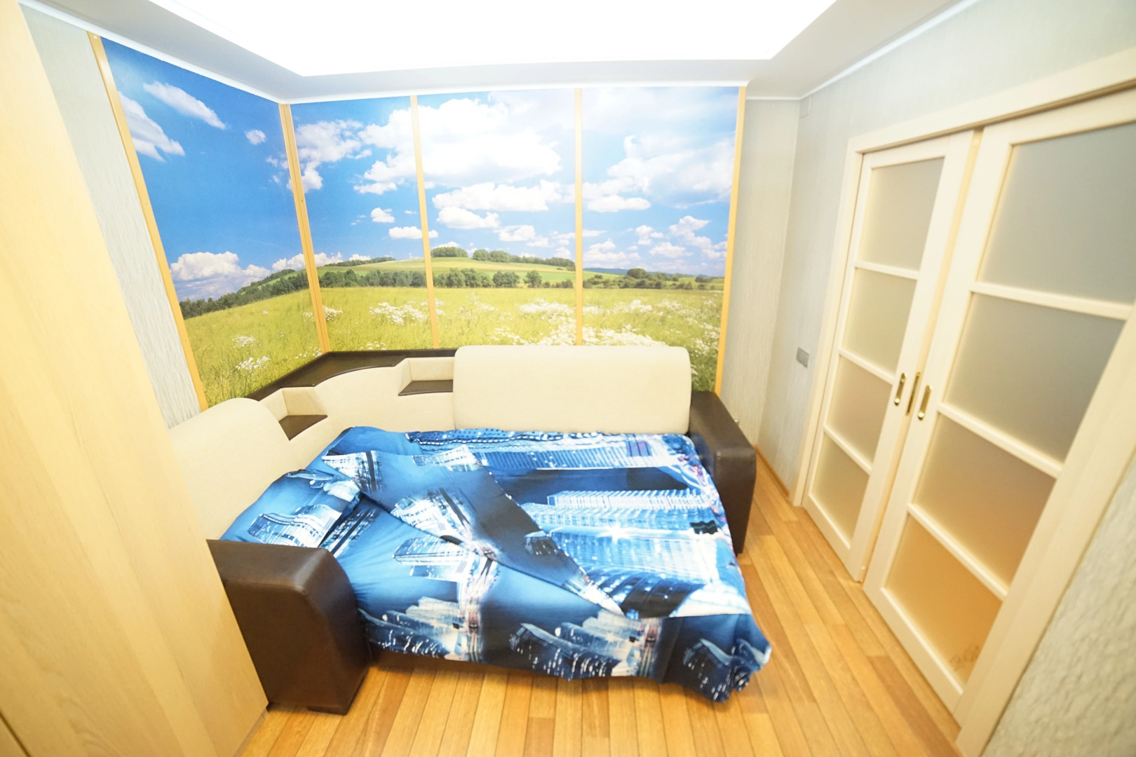 Апартаменты бизнес комфорт. Панорама города  с 26 этажа