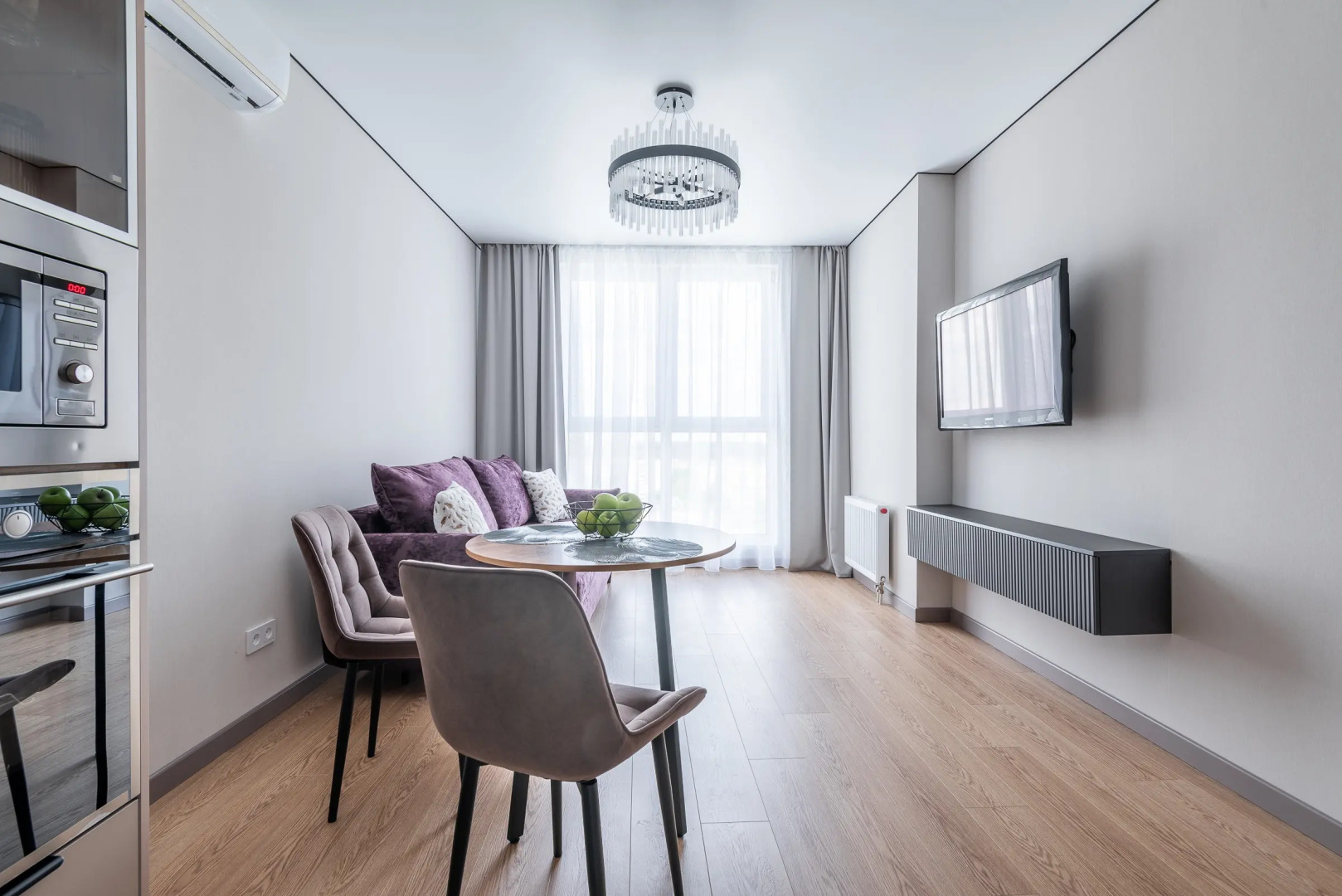 Квартира на сутки Парк Челюскинцев Самозаселение Wi-Fi Кондиционер Кухня объединена с жилой зоной Отдельная спальня