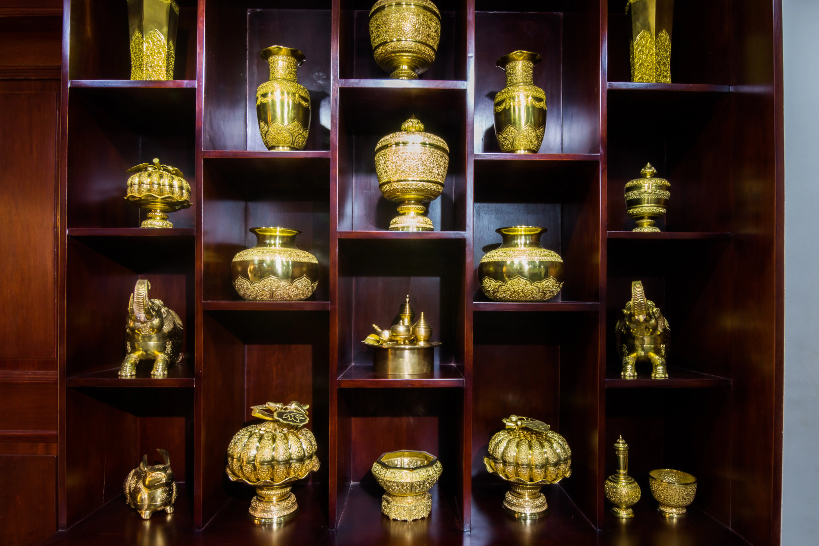 Отель Anachak Angkor Residence