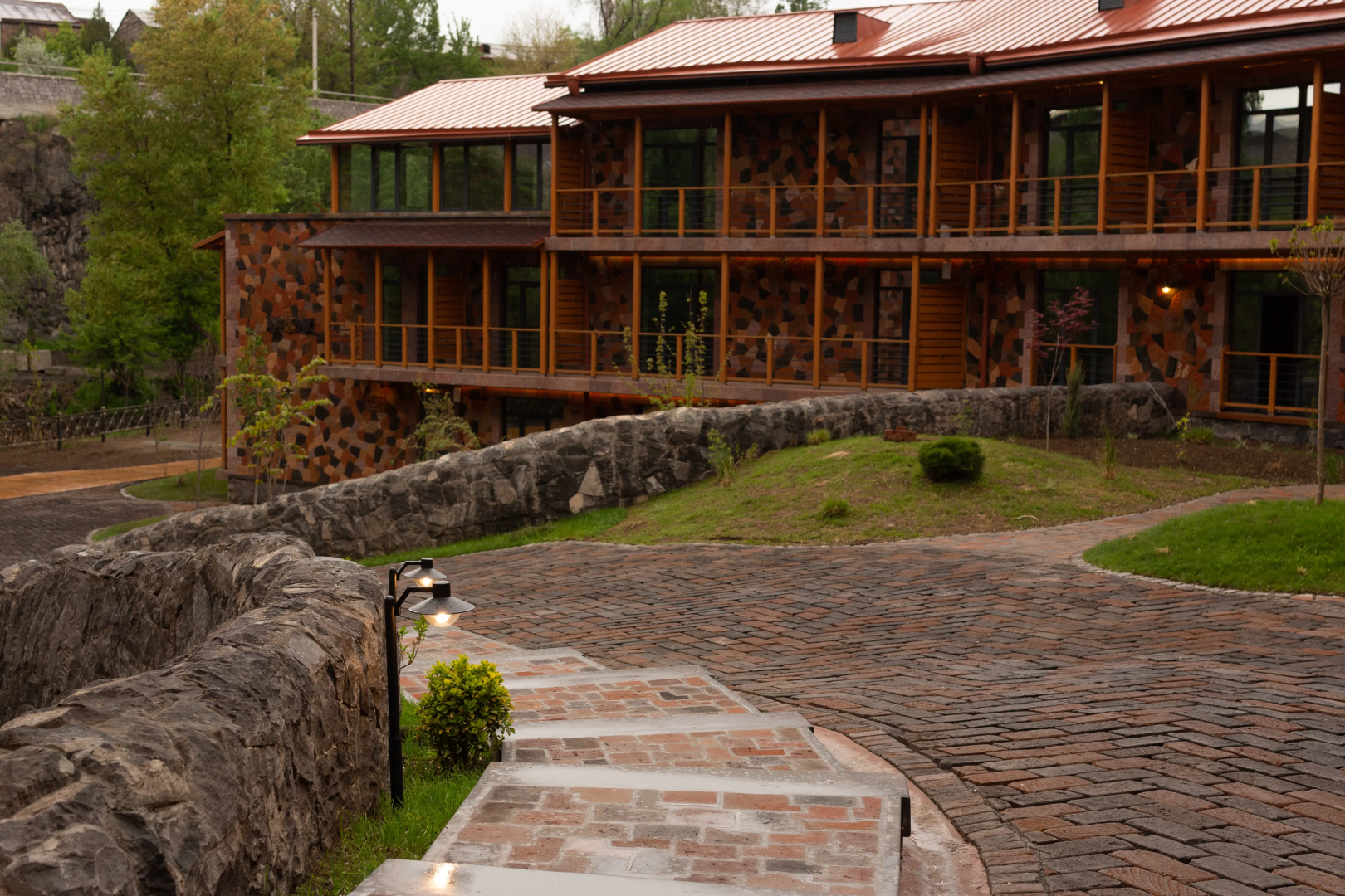 Отель Red Bridge Yerevan