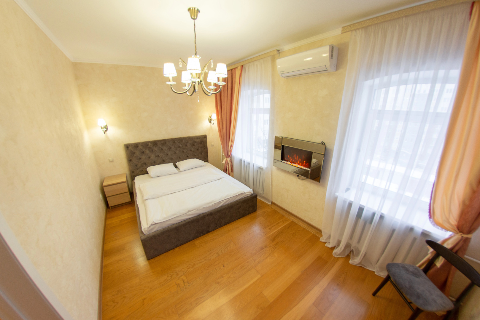 Апартаменты Исторические с Камином