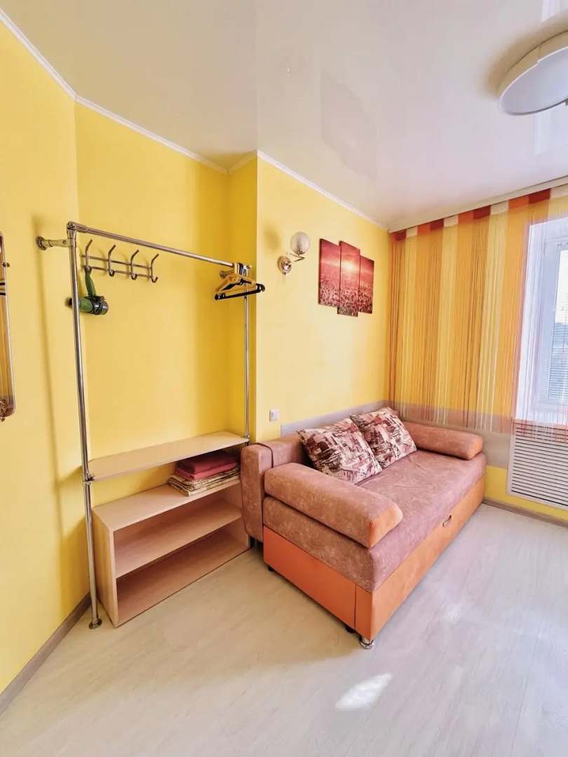 Апартаменты Не Бабушкин Диван 1