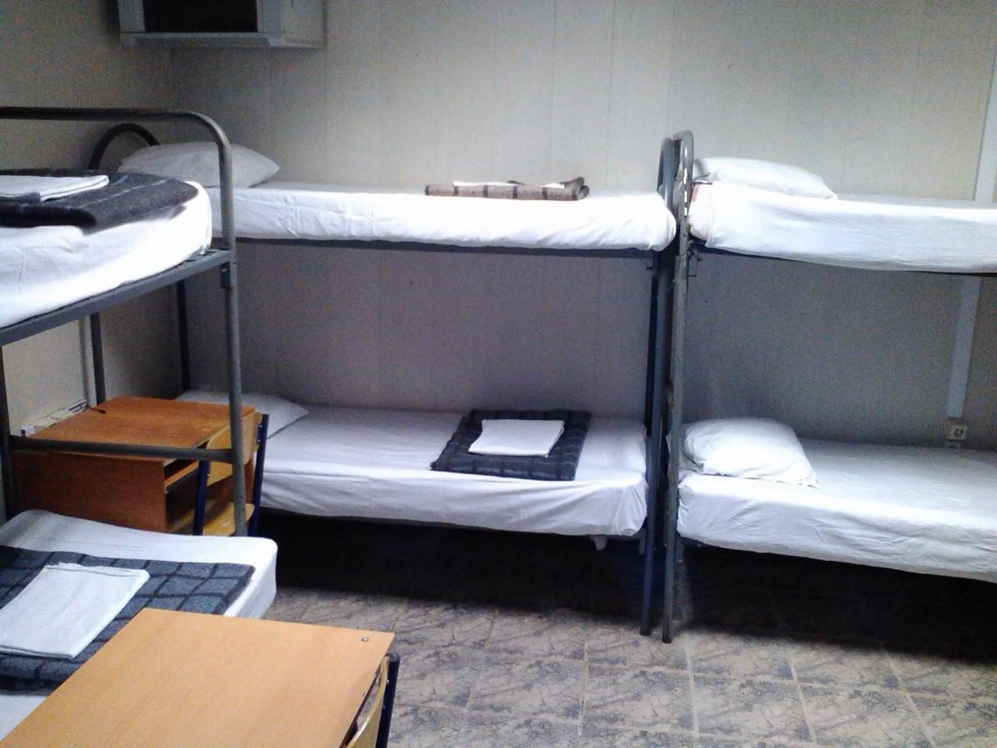 Gnezdo Mira Hostel