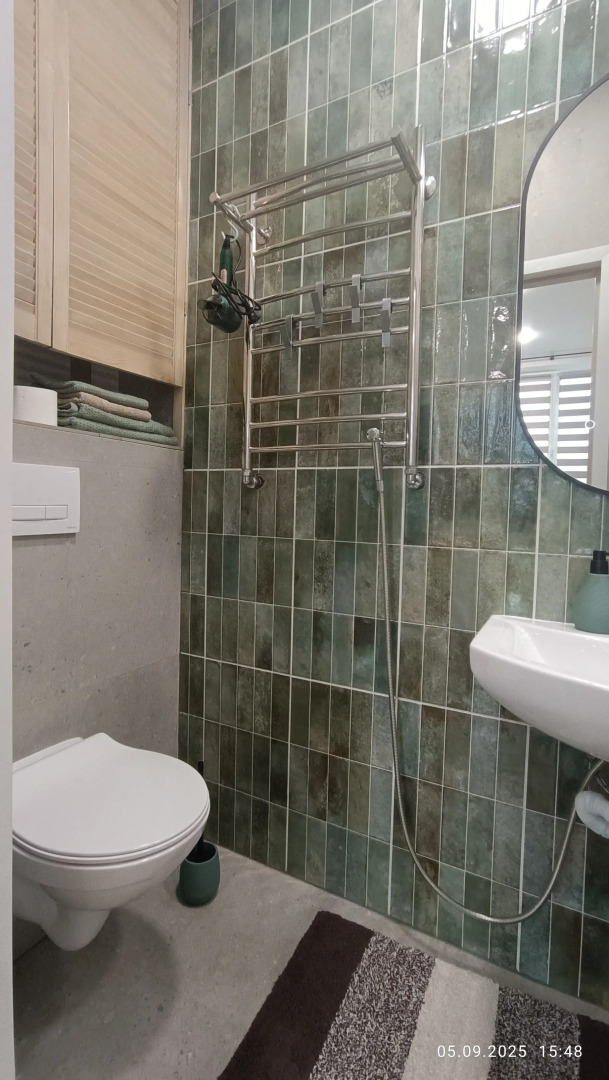 Квартира просторная бульвар Ленина 4