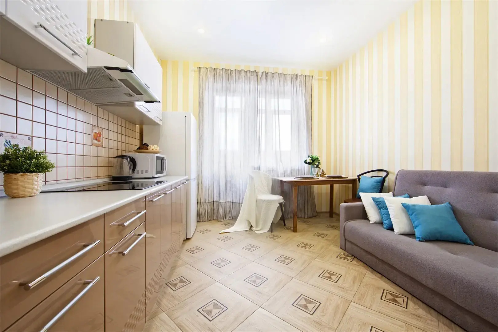 Апартаменты на Октябрьской 2