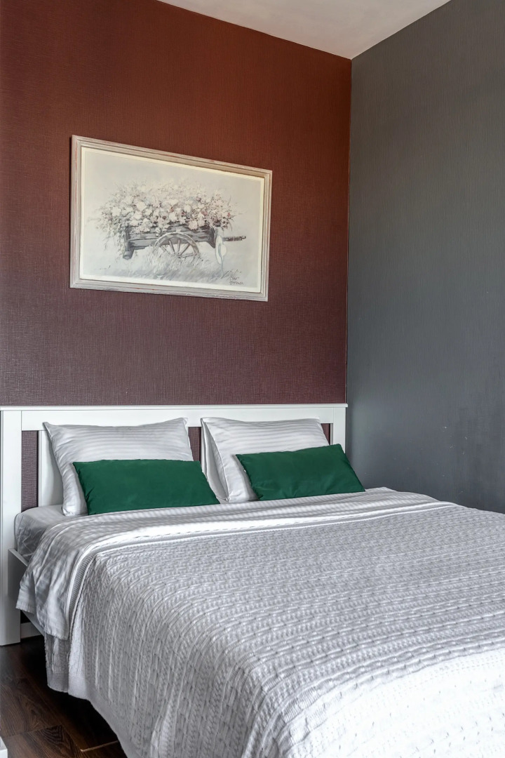 Апартаменты с балконом и красивым видом у метро