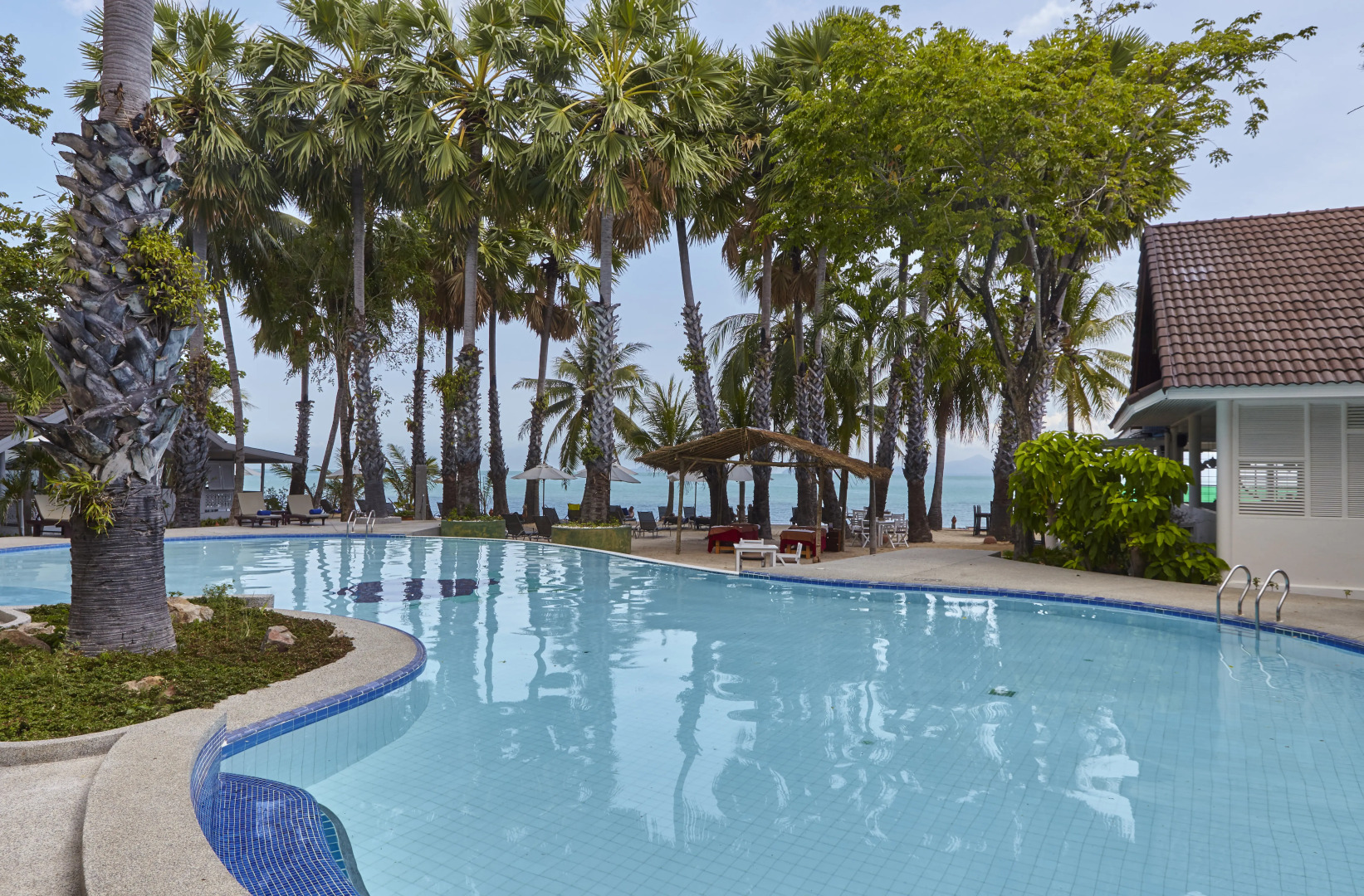 Курортный отель Paradise Beach Resort by Variety Hotels