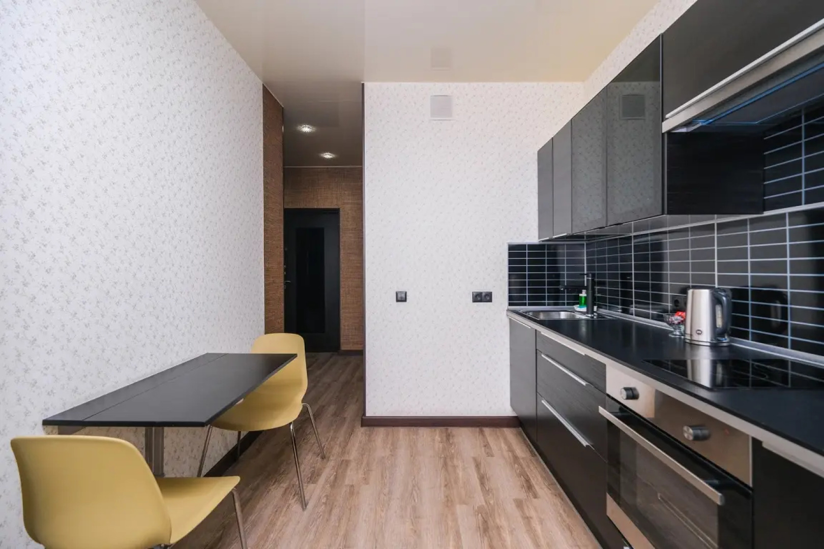 Апартаменты Домант Романова 60 (1)