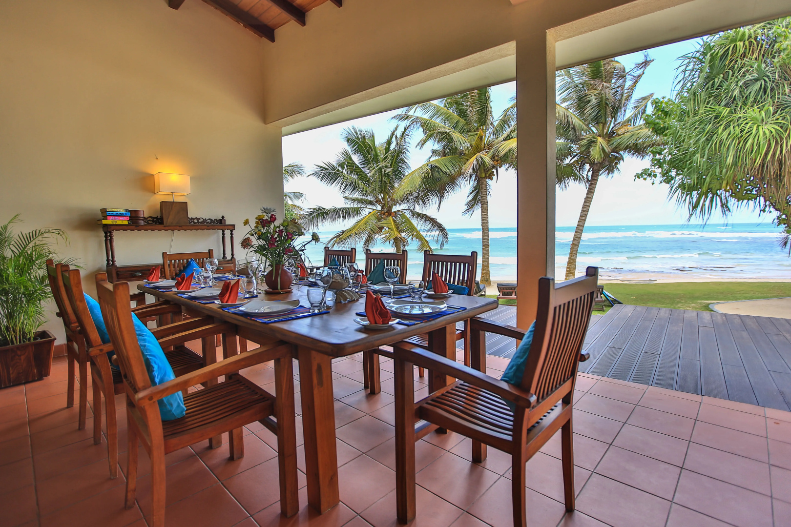 South Point Villa - 3 bedroom Beach Front Villa