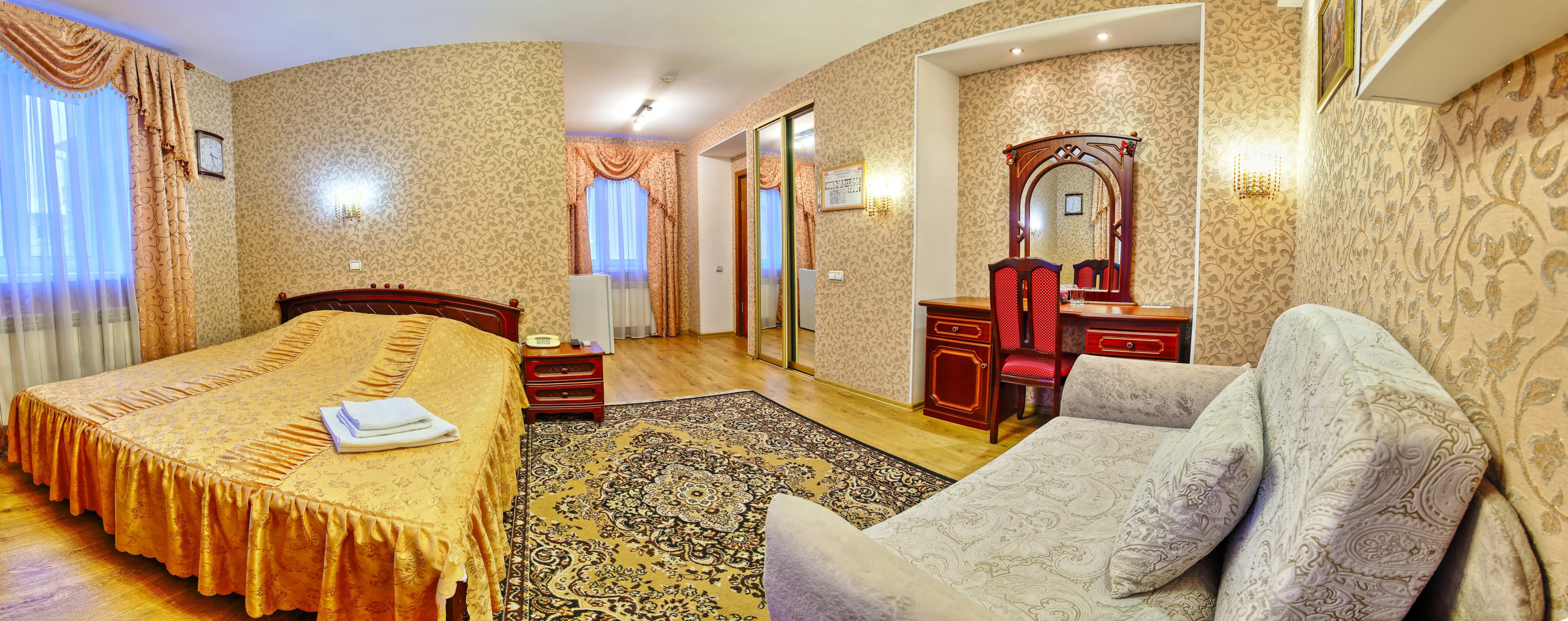 Гостиница Славия