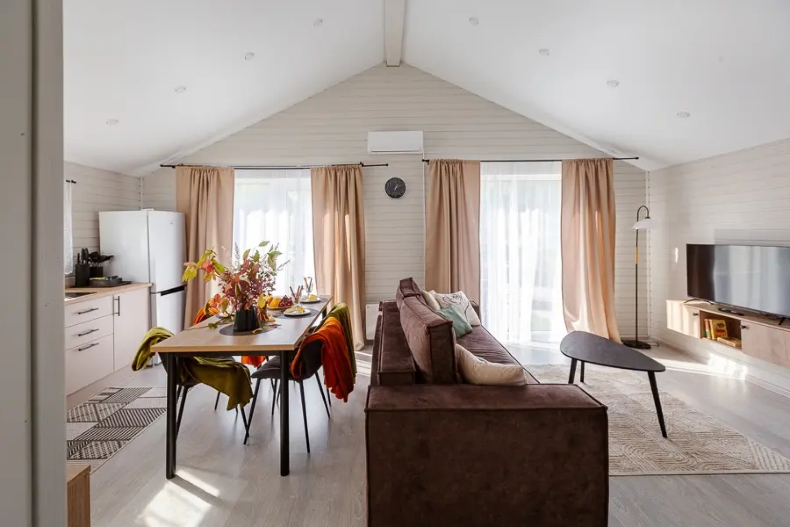 Частный дом Озёрный 374