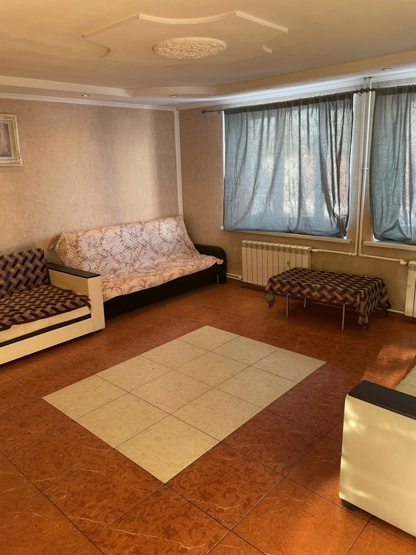 Частный Дом с Баней и Банкетным Залом