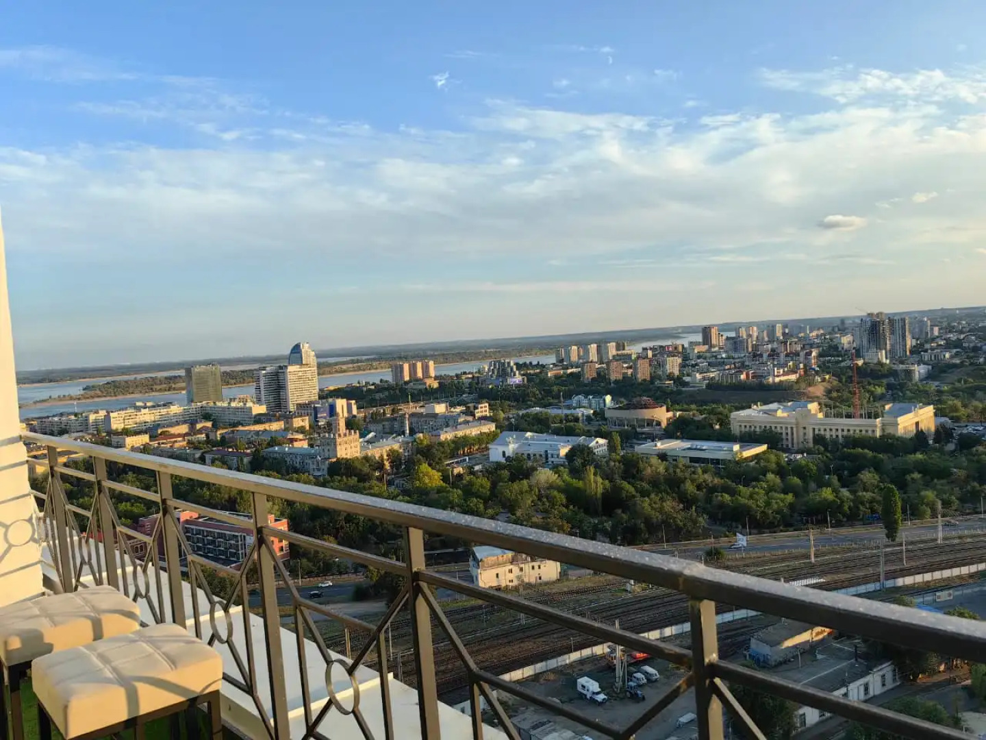 Апартаменты Студия на Пархоменко с Видом на Город