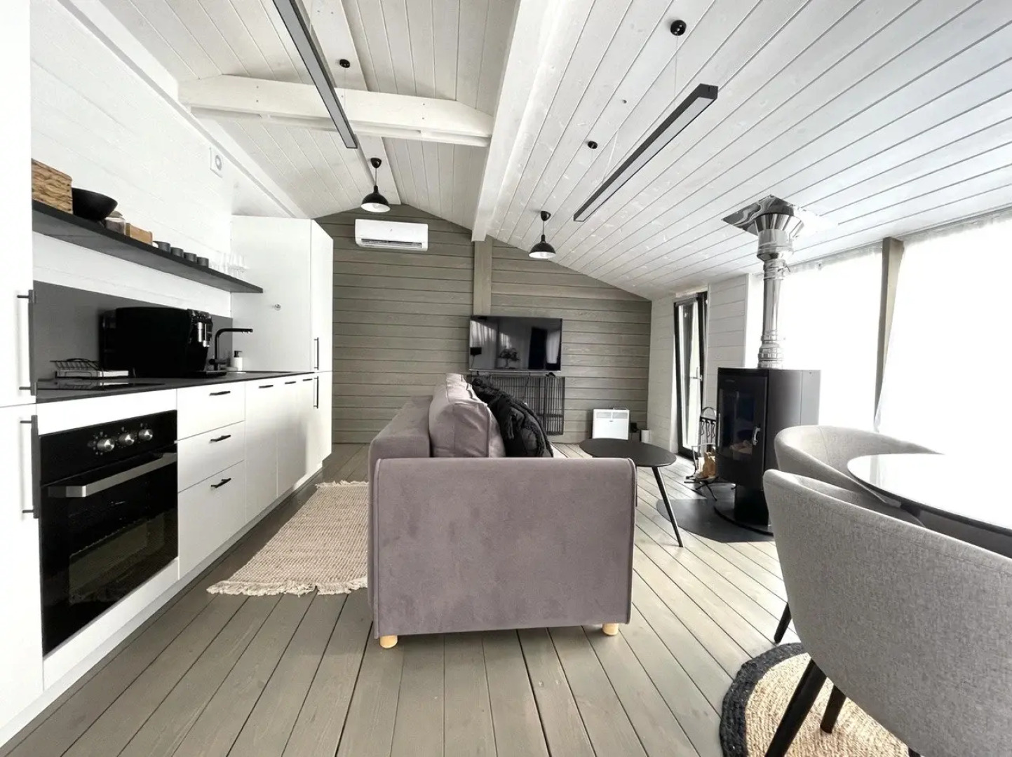 Частный Дом Two House River 1+1 с уличным СПА