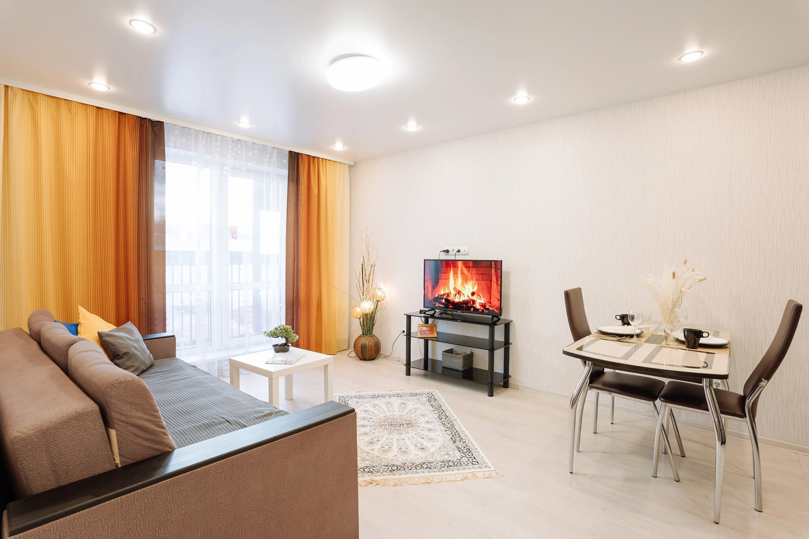 Апартаменты 9 ночей на Островского 5