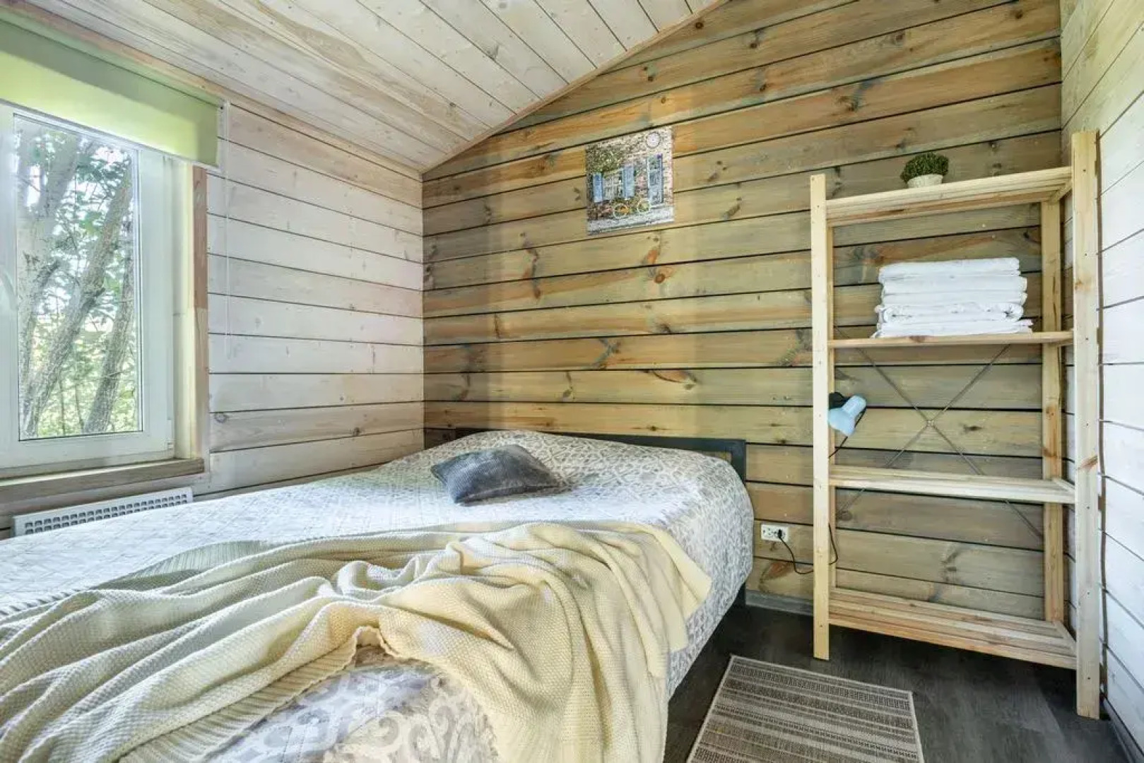 Частный дом у озера Кипень с баней, мангальной зоной и террасой