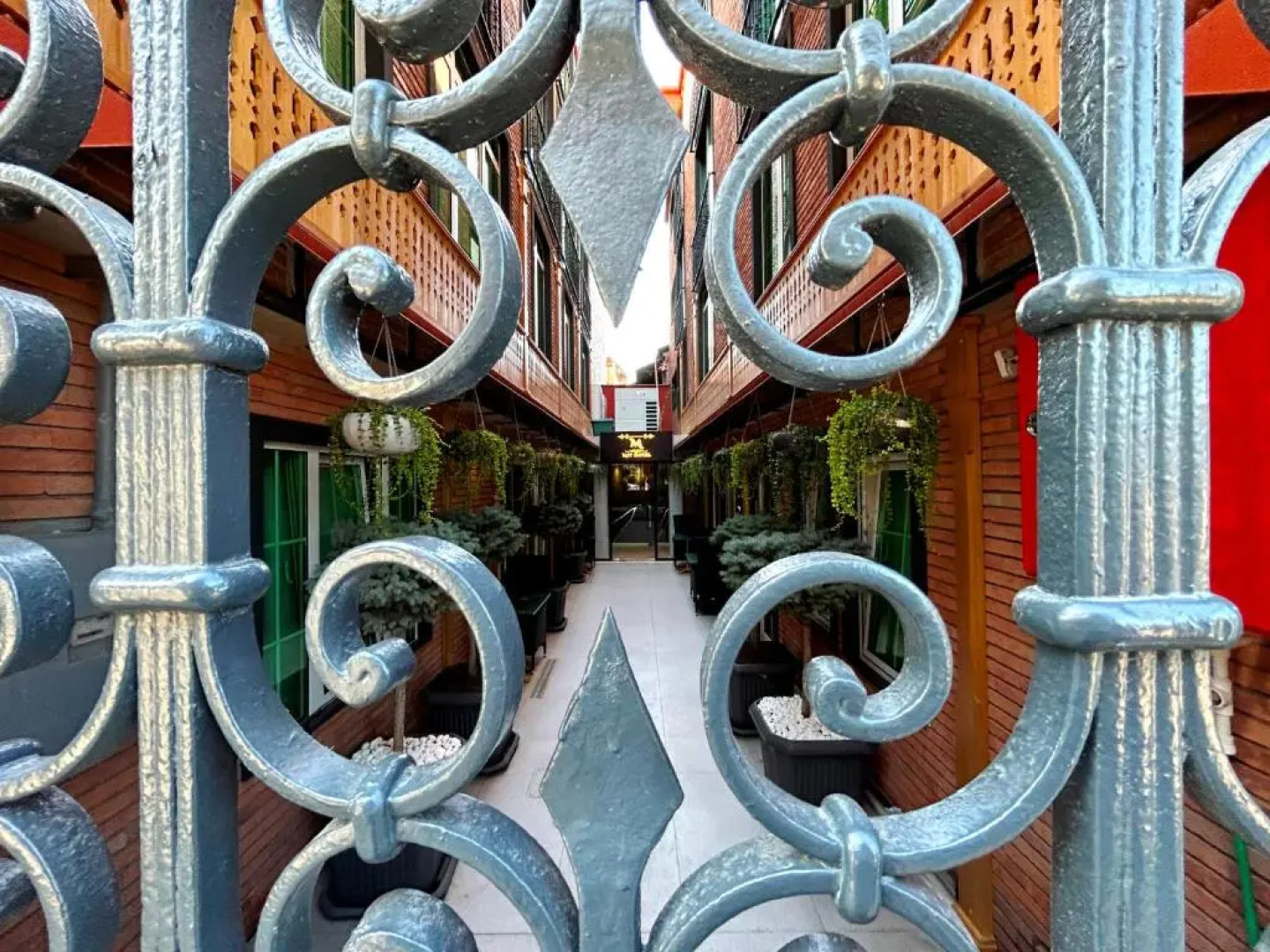 Отель Mit Tbilisi