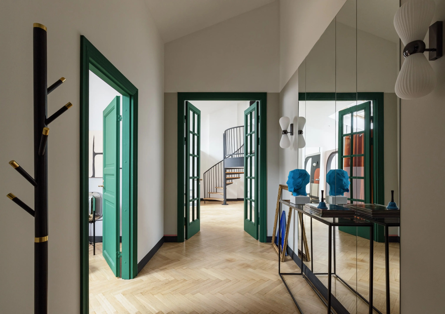 Апартаменты двухуровневые Benua 170 кв.м с Тремя Террасами Напротив Русского Музея