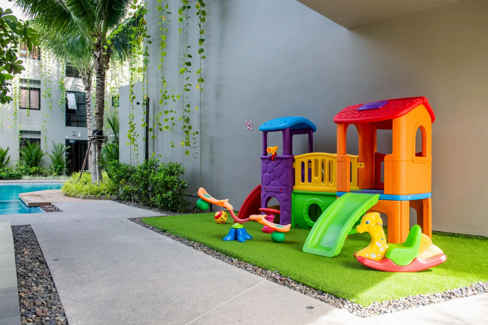 Апартаменты 1-комнатные c выходом к бассейну 10 минут до пляжа Банг Тао DMD-5104