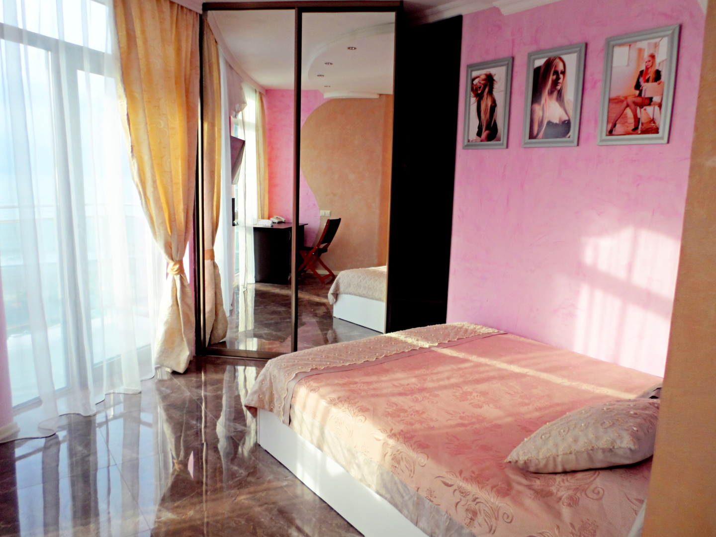 Рок Отель Первая Линия