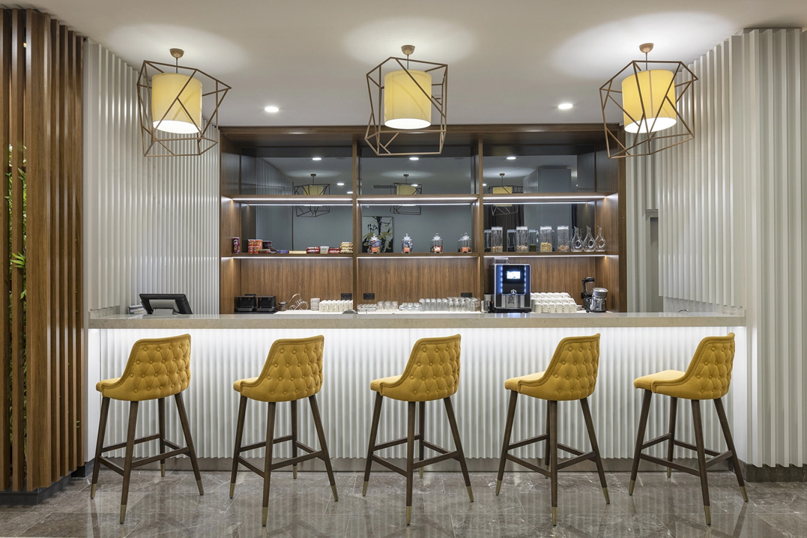 Отель Hampton by Hilton Istanbul Arnavutkoy