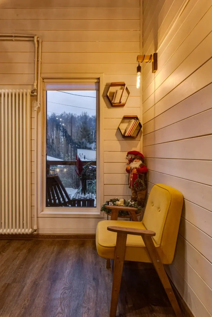 Частный дом с бaнeй на дpoвaх Harmony