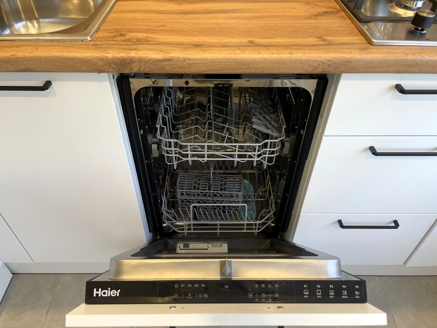 Квартира Цвет Моря Улица Роз 2-Комнатная