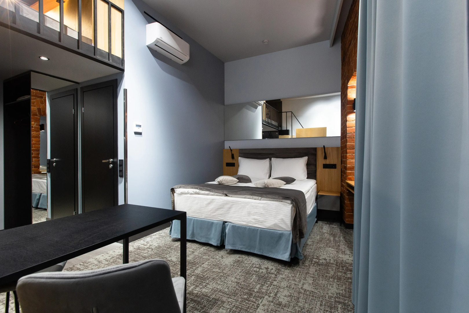 Отель Фабрика