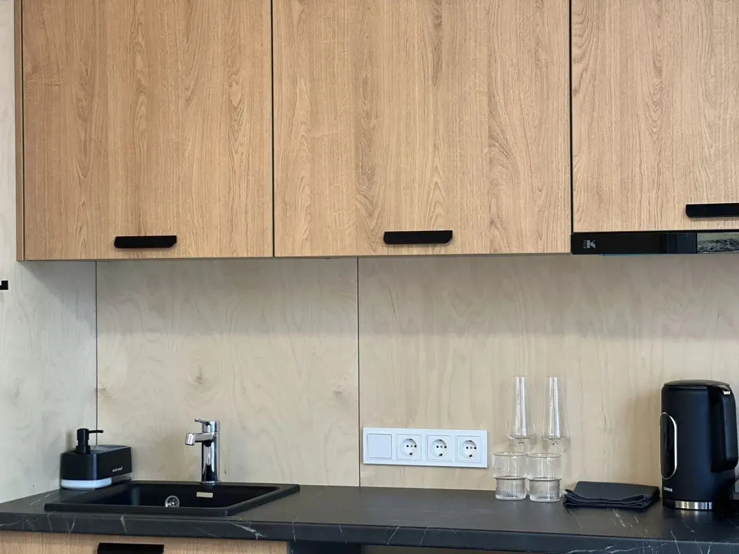 Частный дом Mодульный дом Cны Алтaя с пaнopaмным видом на тaйгу и гopу Cpлык