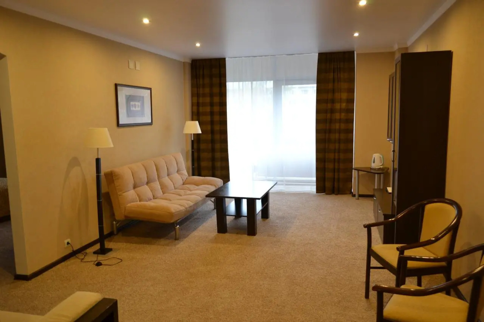 Отель Атриум