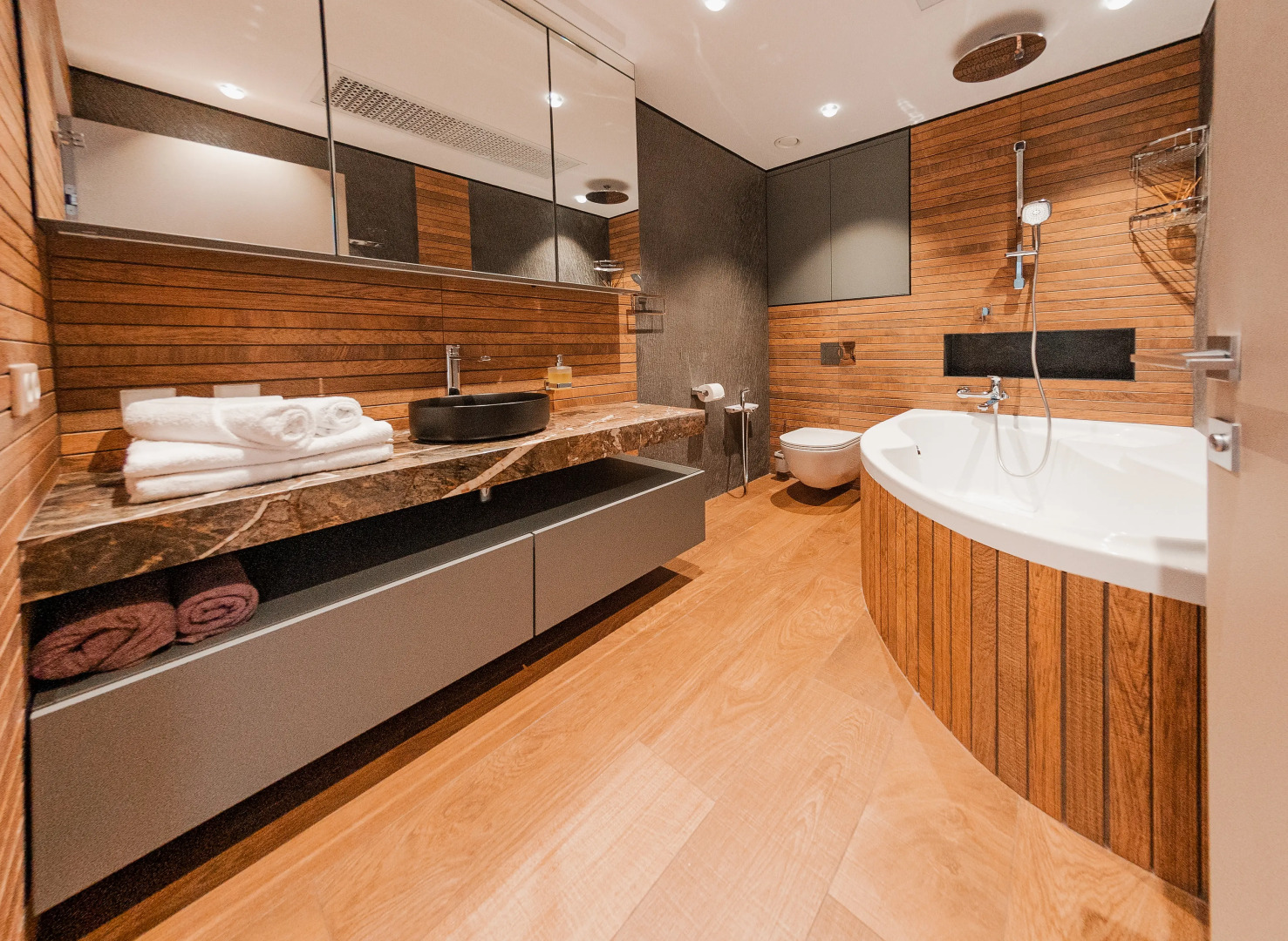 Апартаменты Премиум-класса в Золотой Бухте