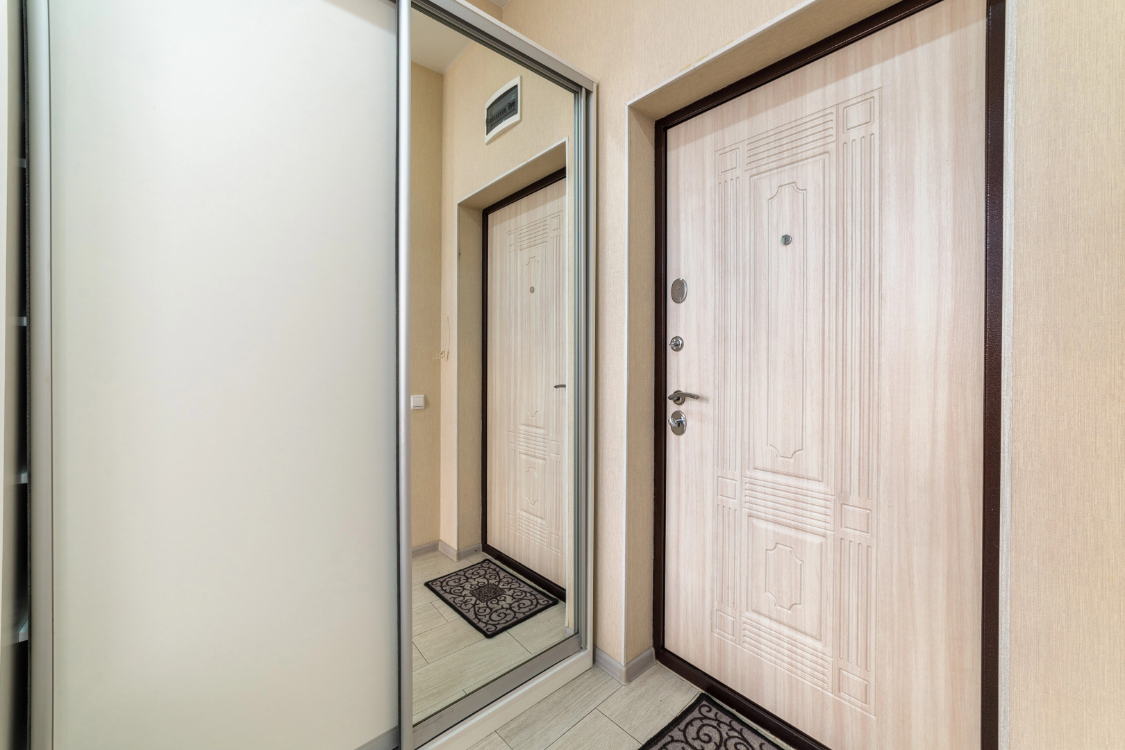 Квартира Комфортная студия на 5м этаже с видом на горы