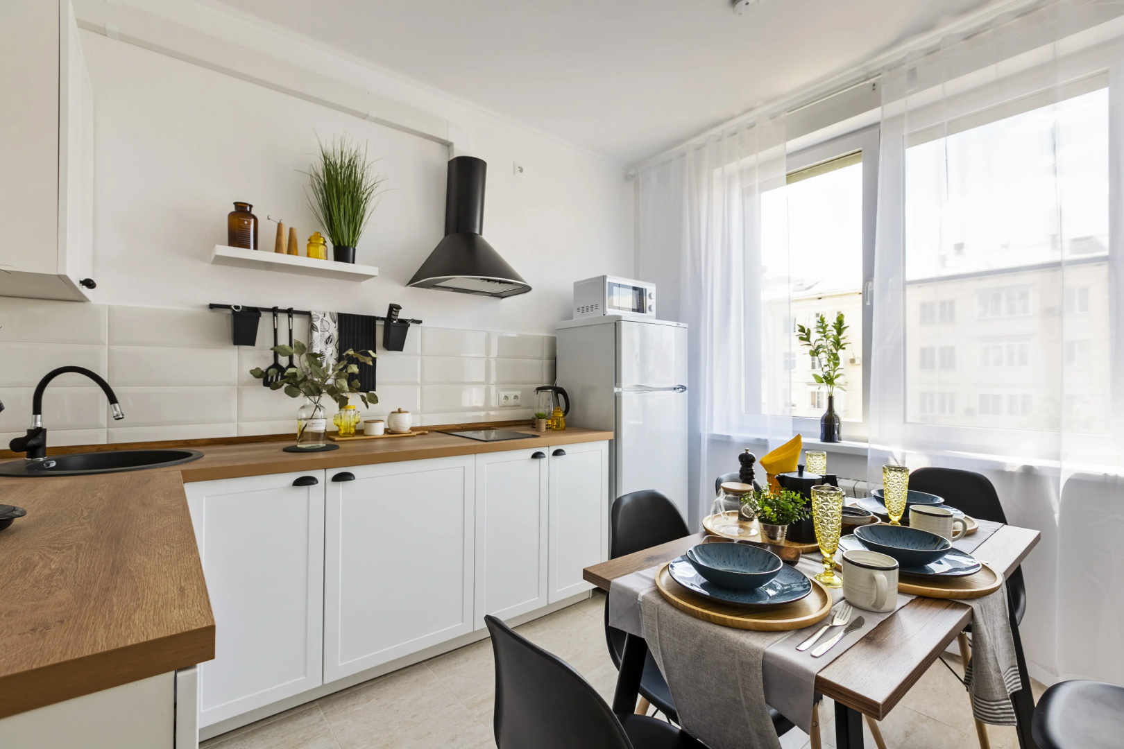 Great view 2-rooms Apartment 2 Min Walk to Raykin Plaza