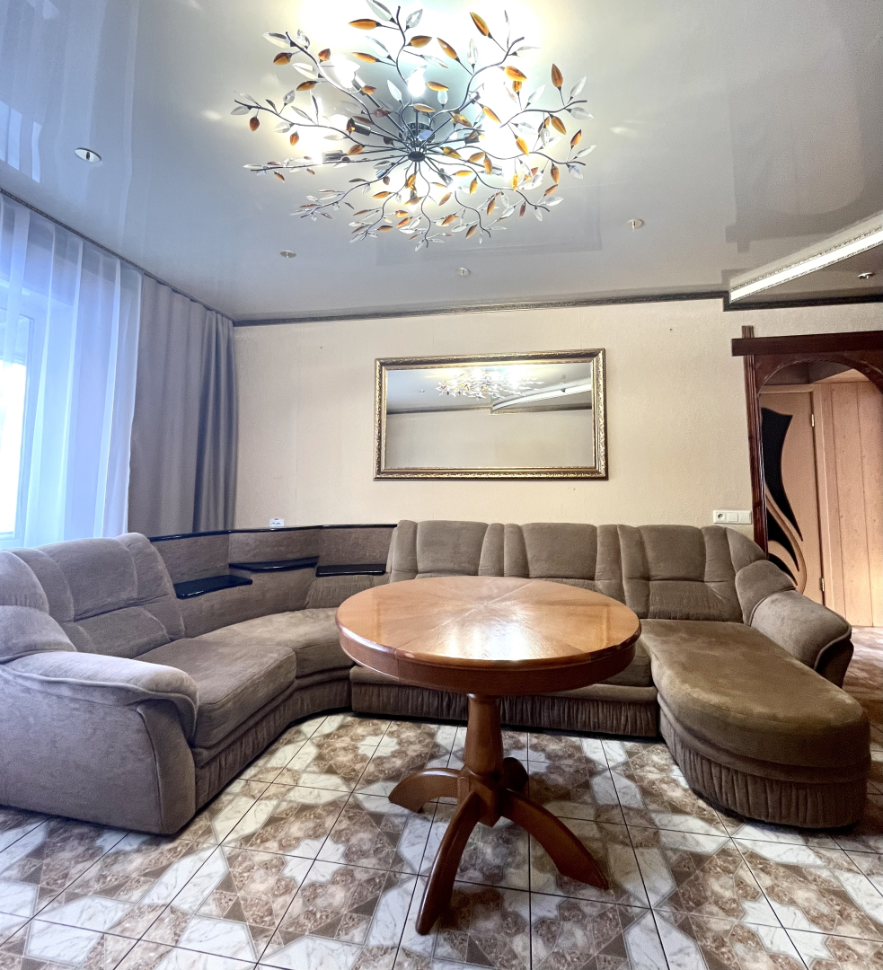 Квартира Трехкомнатная