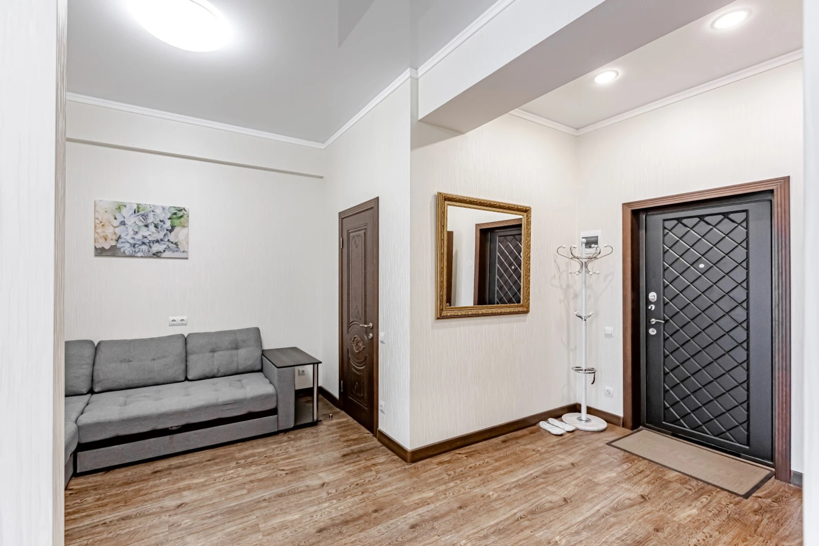 Апартаменты Гортензия Ирины Савельевой в парке с видом на горы