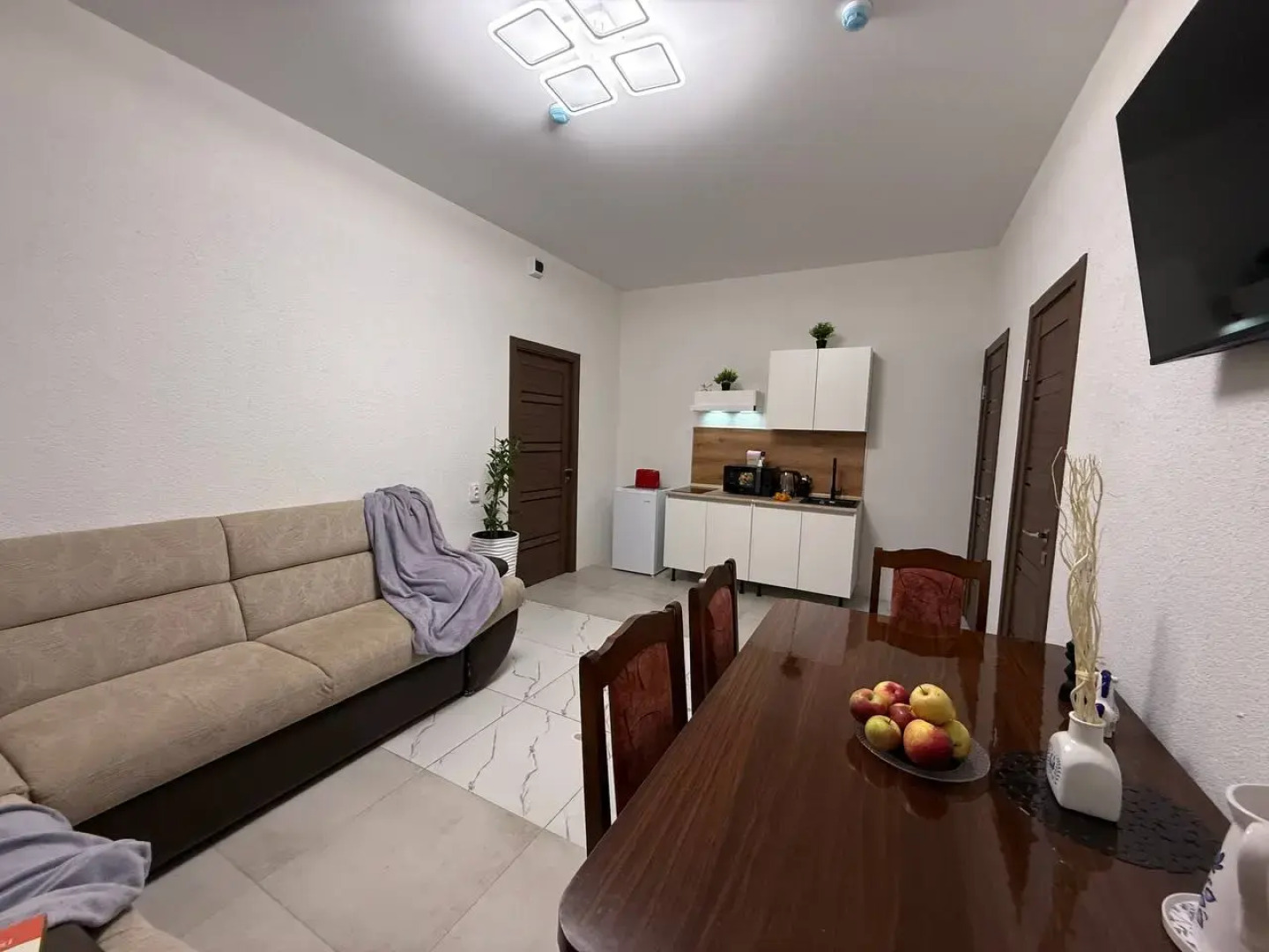 Апартаменты на Алма - Атинской