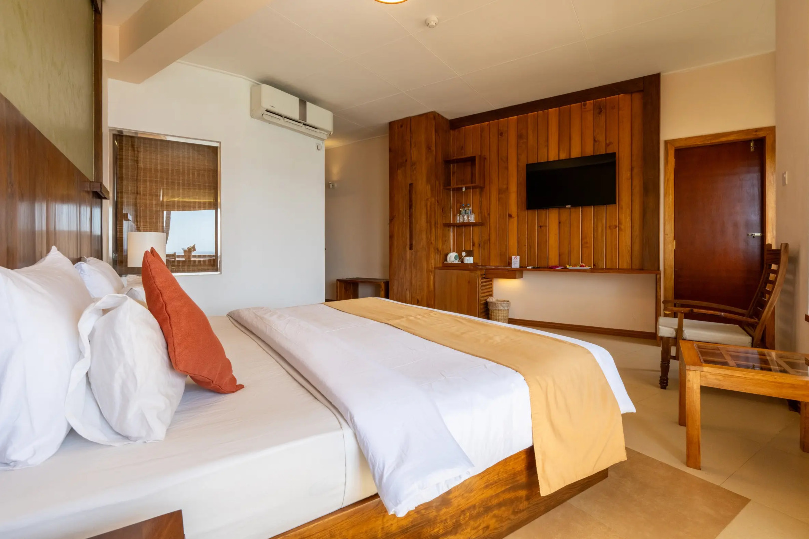 Курортный отель Insight resort